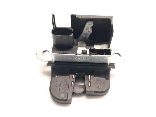 Used Tailgate lock VW POLO V (6R1, 6C1) 1.2 TDI (75 hp) 32067519