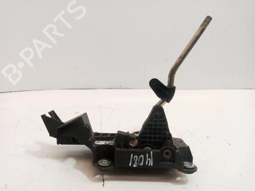 Used Gear lever FORD FOCUS II (DA_, HCP, DP) [2004-2013]  10118550