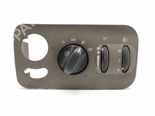 Used Headlight switch CHRYSLER VOYAGER IV (RG, RS) [1999-2008]  9051765