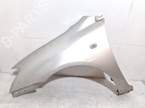 Used Left front fenders TOYOTA COROLLA (_E12_) 2.0 D-4D (CDE120R, CDE120L_) (116 hp) 30150123