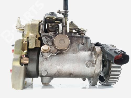 Used Injection pump Injection pump FORD MONDEO II Turnier (BNP) 1.8 TD (90 hp) 11176095 11176095
