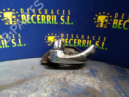 Used Front left interior door handle HYUNDAI TERRACAN (HP) [2001-2008]  9264556