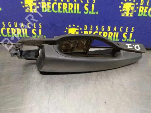 Poignée extérieure avant gauche BMW 3 (E46) 320 d (136 hp) 17174675