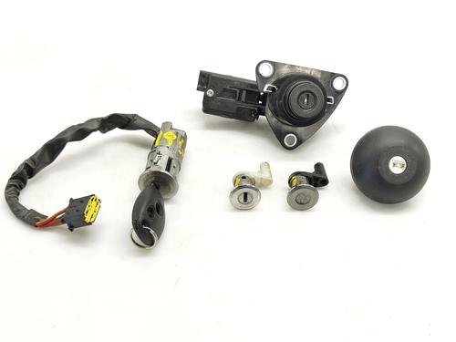 Used Electronic module DACIA DUSTER (HS_) 1.6 16V 4x4 (105 hp) 24680775