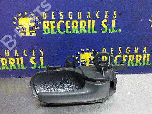 Used Front right interior door handle Front right interior door handle TOYOTA YARIS (_P1_) 1.4 D-4D (NLP10_, NLP10R) (75 hp) 8442350 8442350
