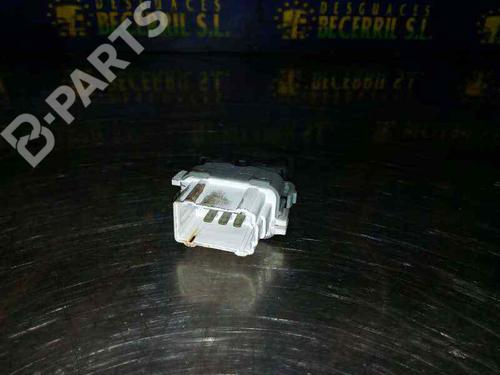 Used Right rear window switch Right rear window switch RENAULT LAGUNA II Grandtour (KG0/1_) 1.9 dCi (KG0G) (120 hp) 8426114 8426114