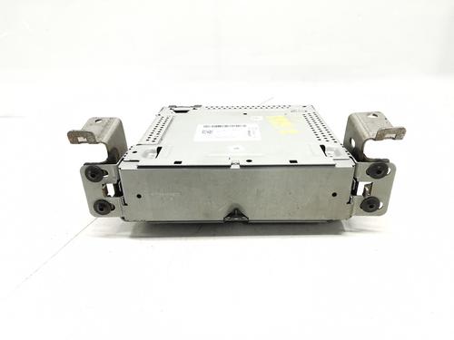 Auto-radio RENAULT CAPTUR I (J5_, H5_) 1.5 dCi 90 (J5N4, J5M5, J5MW, J5M6, J5AL, J5AJ) (90 hp) 30298486