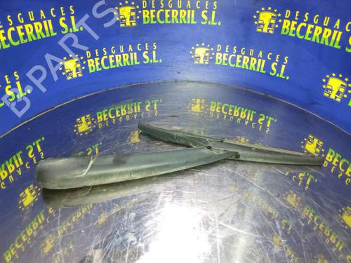 Used Rear windshield wiper arm RENAULT MEGANE II (BM0/1_, CM0/1_) 1.5 dCi (BM0F, BM0T, BM2B, CM0F, CM0T) (82 hp) 8426684