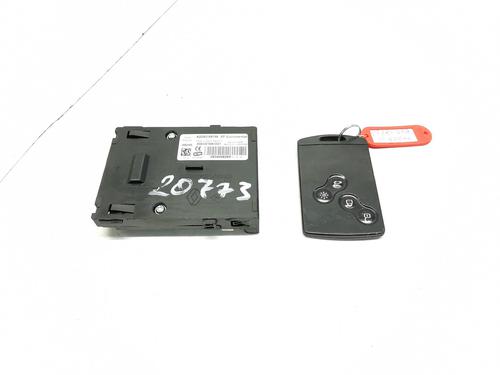 Used Card reader RENAULT GRAND SCÉNIC III (JZ0/1_) 1.5 dCi (JZ09, JZ0D, JZ10, JZ14, JZ1G, JZ29, JZ2C) (110 hp) 30287253