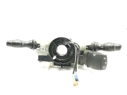 Interruttore Interruttore RENAULT LAGUNA III (BT0/1) 2.0 16V (BT05, BT0F, BT0W) (140 hp) 33246203 33246203