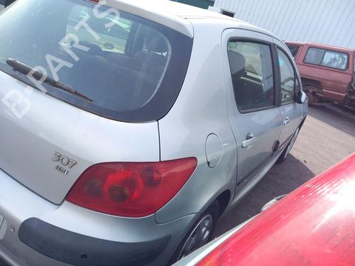 Fuse box PEUGEOT 307 (3A/C) 2.0 HDi 110 | BP30396258E1