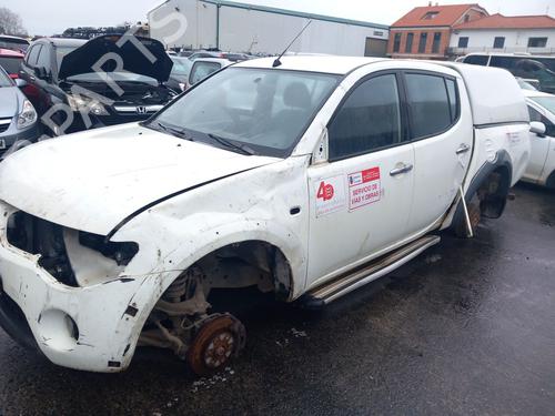 Brugte MITSUBISHI L200 / TRITON (KA_T, KB_T) 2.5 DI-D (KA4T) (136 hp) 4411750