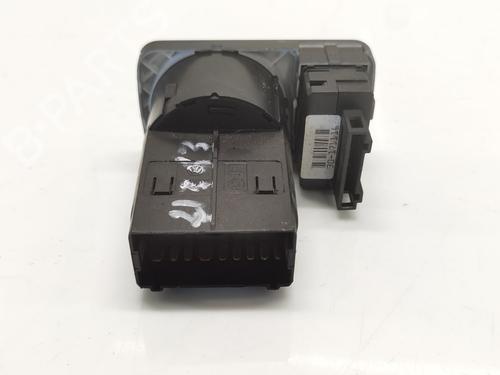 Forlygtekontakt SEAT LEON (1M1) 1.9 TDI | BP31013731I24