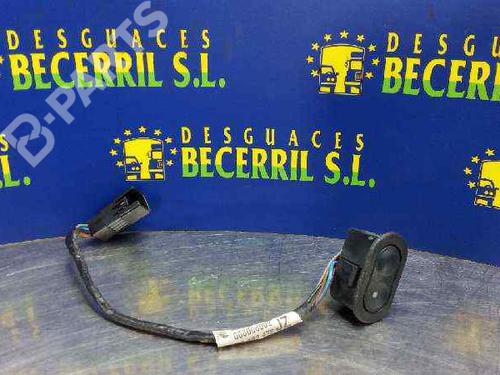 Used Right front window switch Right front window switch OPEL CORSA B (S93) 1.7 D (F08, F68, M68) (60 hp) 8440561 8440561