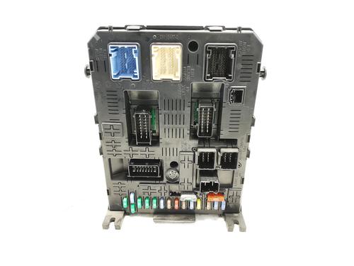 Fuse box CITROËN C4 Picasso I MPV (UD_) 2.0 HDi 138 966405878001