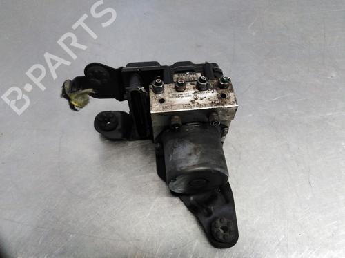 Used ABS pump RENAULT SCÉNIC II (JM0/1_) 2.0 dCi (JM1K) (150 hp) 8469412