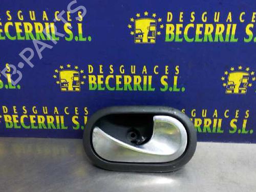 Maniglia interna posteriore destra RENAULT SCÉNIC II (JM0/1_) 1.5 dCi (JM1E, JM16) (106 hp)null