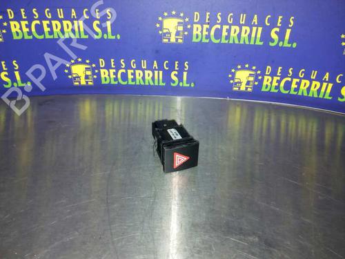 Used Warning switch VW POLO (9N_, 9A_) 1.4 TDI (75 hp) 13403729