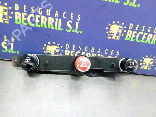 Used Warning switch FIAT 500 (312_) 1.3 D Multijet (312AXB1A) (75 hp) 8444605