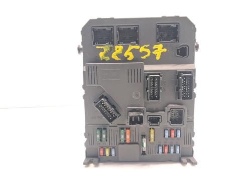 Used Fuse box Fuse box 36868501 36868501