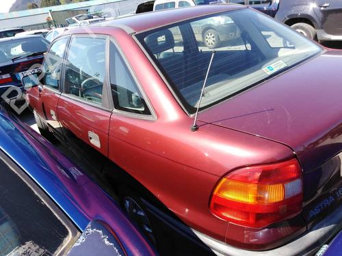 Left headlight OPEL ASTRA F Saloon (T92)  | BP8476938C28 