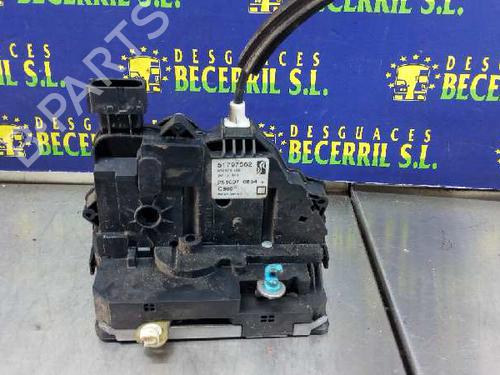 Used Front right lock FIAT GRANDE PUNTO (199_) 1.3 D Multijet (199.AXD11, 199.AXD1A, 199.AXD1B,... (90 hp) 8458464