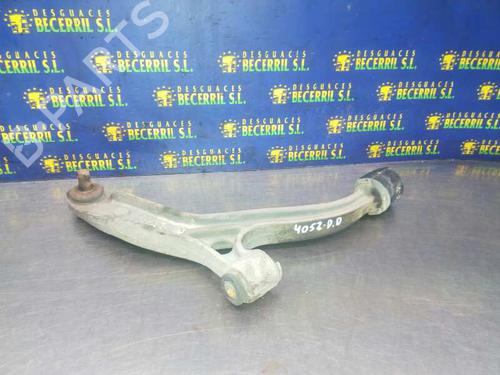 Used Right front suspension arm CHRYSLER VOYAGER / GRAND VOYAGER III (GS_, NS_) [1995-2001]  8439740