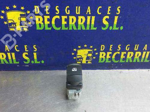 Used Right front window switch Right front window switch RENAULT MEGANE II (BM0/1_, CM0/1_) 1.4 16V (BM0B, CM0B) (98 hp) 8446607 8446607