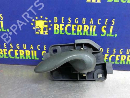Venstre bagtil invendig håndtag FIAT PUNTO (188_) 1.3 JTD 16V (70 hp) 8438515