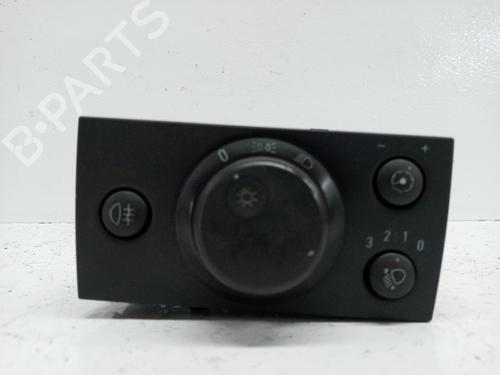 Used Headlight switch OPEL MERIVA A MPV (X03) 1.3 CDTI (E75) (75 hp) 8479502