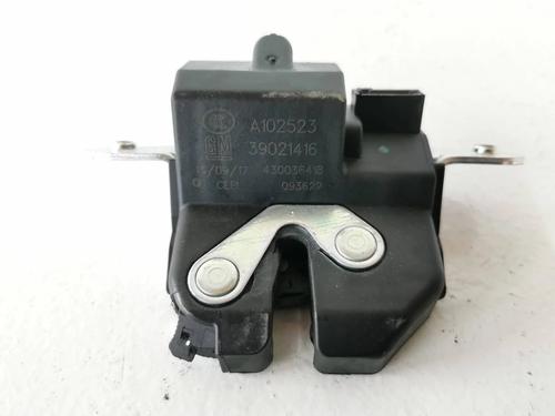 Used Tailgate lock OPEL CORSA E (X15) [2014-2025]  11940135
