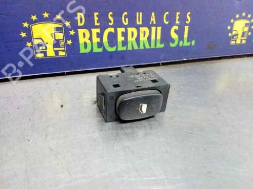 Used Right rear window switch PEUGEOT 307 Break (3E) 1.6 HDi 110 (109 hp) 8443532