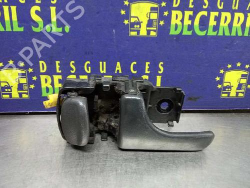 Used Front left interior door handle NISSAN TERRANO II (R20) 2.7 TDi 4WD (125 hp) 8449095