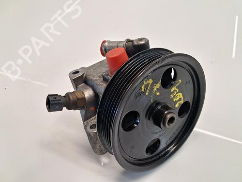 Used Steering pump Steering pump FORD FOCUS II (DA_, HCP, DP) 1.6 (100 hp) 33240109 33240109