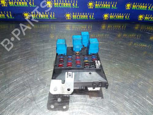 Used Fuse box NISSAN PRIMERA (P11) [1996-2002]  8426901