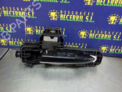 Used Front left exterior door handle MERCEDES-BENZ B-CLASS Sports Tourer (W246, W242) [2011-2018]  8443925