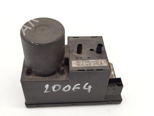 Used Central lock pump VW GOLF IV (1J1) 2.0 (115 hp) 28010966