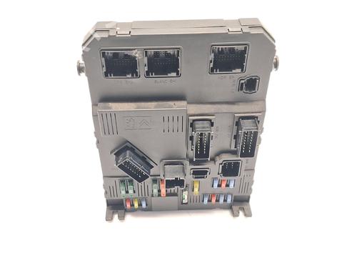 Sikringsdåse PEUGEOT 206 CC (2D) 1.6 HDi 110 (109 hp) 30933479