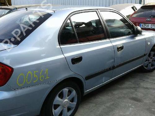 Rudehejsemekanisme Højre foran HYUNDAI ACCENT II (LC) 1.3 | BP8426276C23 