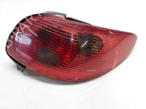 Used Right taillight PEUGEOT 206 CC (2D) 1.6 16V (2DNFUF, 2DNFUR) (109 hp) 27285338