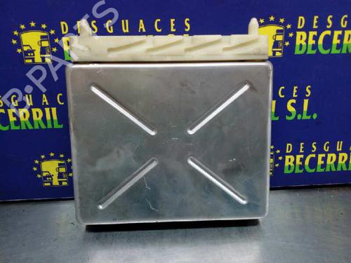 Used Gearbox control unit VOLVO V70 I (875, 876) 2.4 (170 hp) 8444133