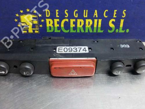 Used Warning switch ALFA ROMEO 147 (937_) 1.9 JTD (937.AXD1A, 937.BXD1A, 937.AXV1A, 937.BXB1A,... (115 hp) 8448637