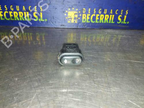 Used Right front window switch FORD MONDEO I Turnier (BNP) 1.8 i 16V (115 hp) 8431531