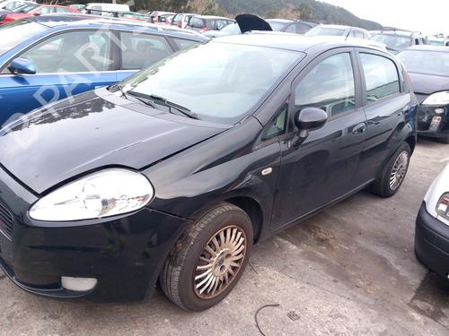 Brugte FIAT GRANDE PUNTO (199_) 1.4 (199AXB1A) (75 hp) 4455980