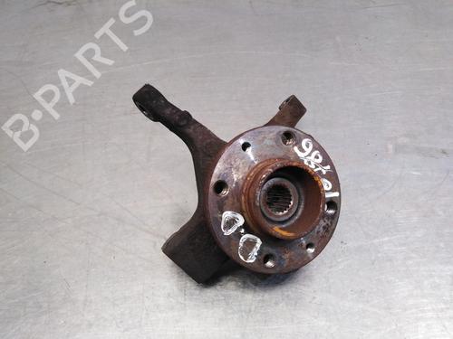 Used Right front steering knuckle DACIA SANDERO 1.2 16V (75 hp) 8470456