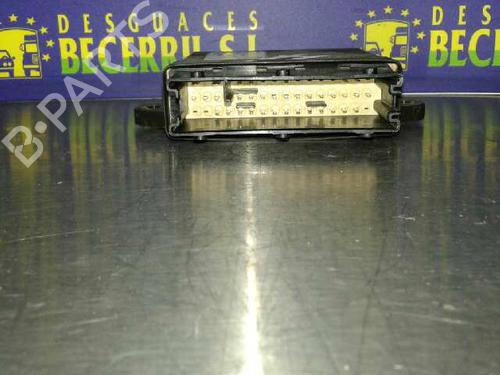 Fuse box OPEL VECTRA C (Z02) 2.0 DTI 16V (F69) | BP8425462E1 