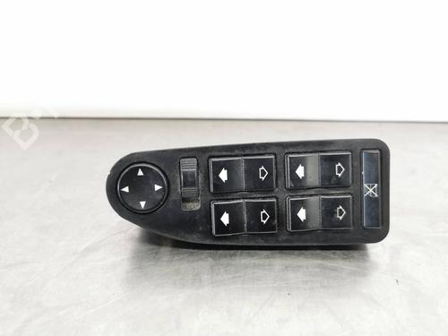 Used Left front window switch BMW 5 (E39) 525 d (163 hp) 8472770