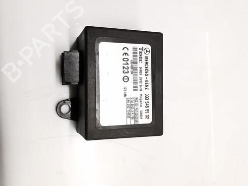 Used Control unit MERCEDES-BENZ SPRINTER 2-t Bus (B901, B902) 208 CDI (901.671, 902.671, 902.672) (82 hp) 24954010