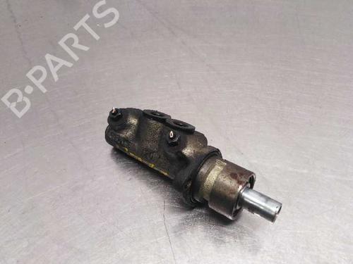 Used Brake master cylinder AUDI 100 C4 Saloon (4A2) [1990-1994]  8463289