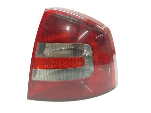 Høyre baklys SKODA OCTAVIA II (1Z3) 2.0 TDI (140 hp) 25904786